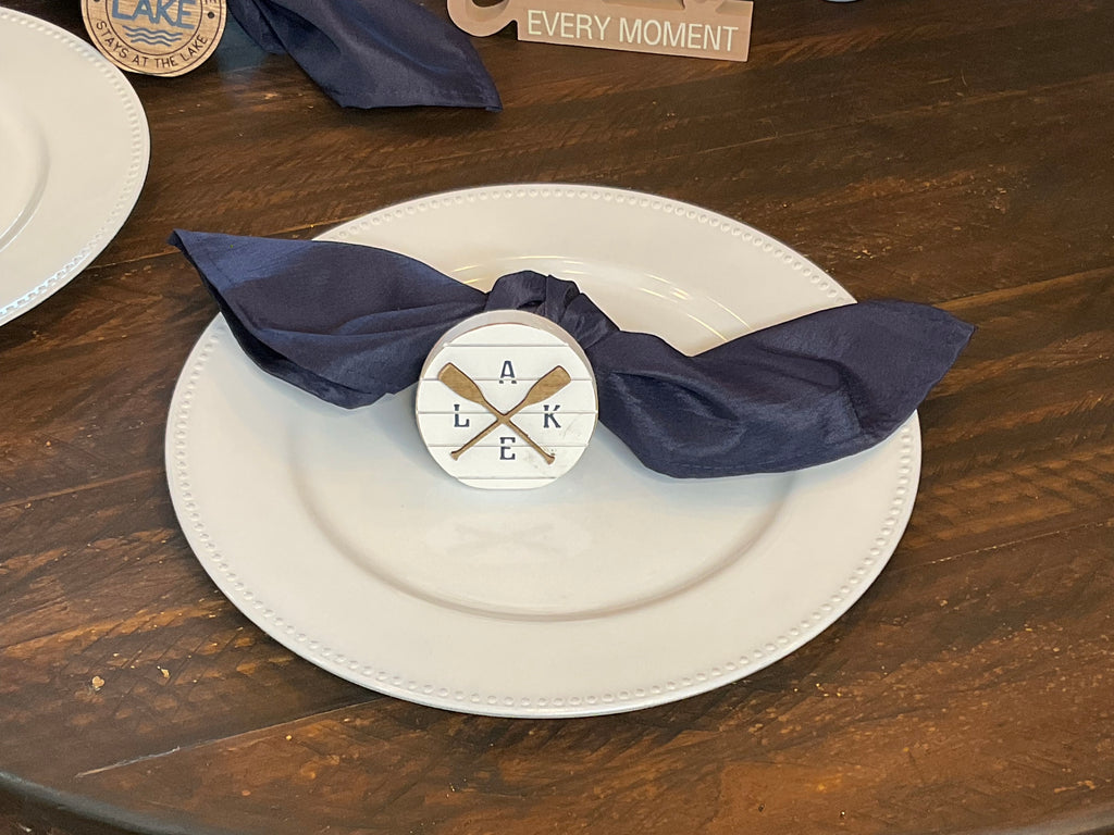 Lake House Classic Table for 6